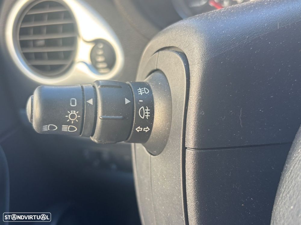 Renault Clio 1.5 dCi Confort - 27