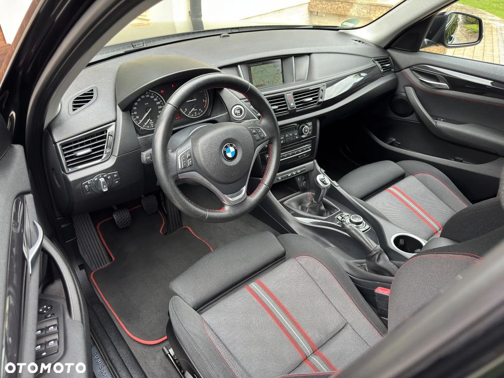BMW X1 xDrive18d Sport Line - 7