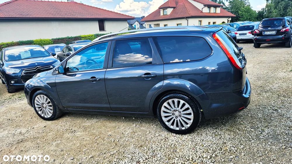 Ford Focus 1.6 16V Titanium - 20