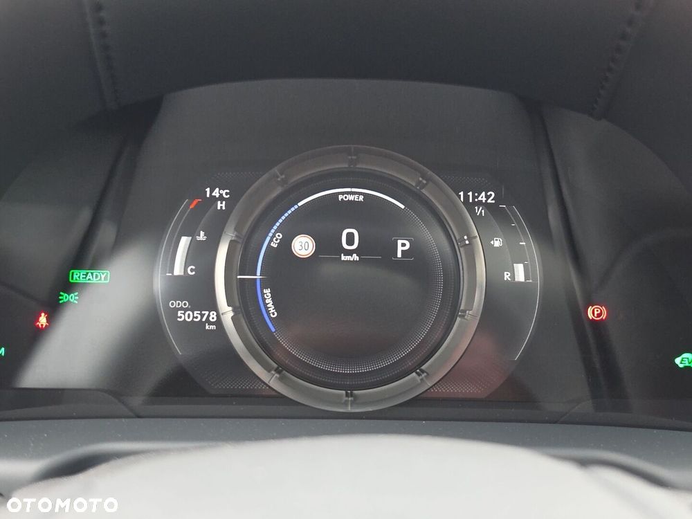 Lexus ES 300h F Sport Edition - 20