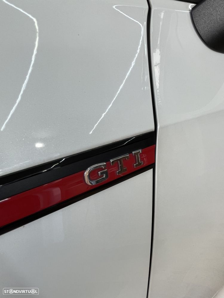 VW Golf 2.0 TSI GTI DSG - 52