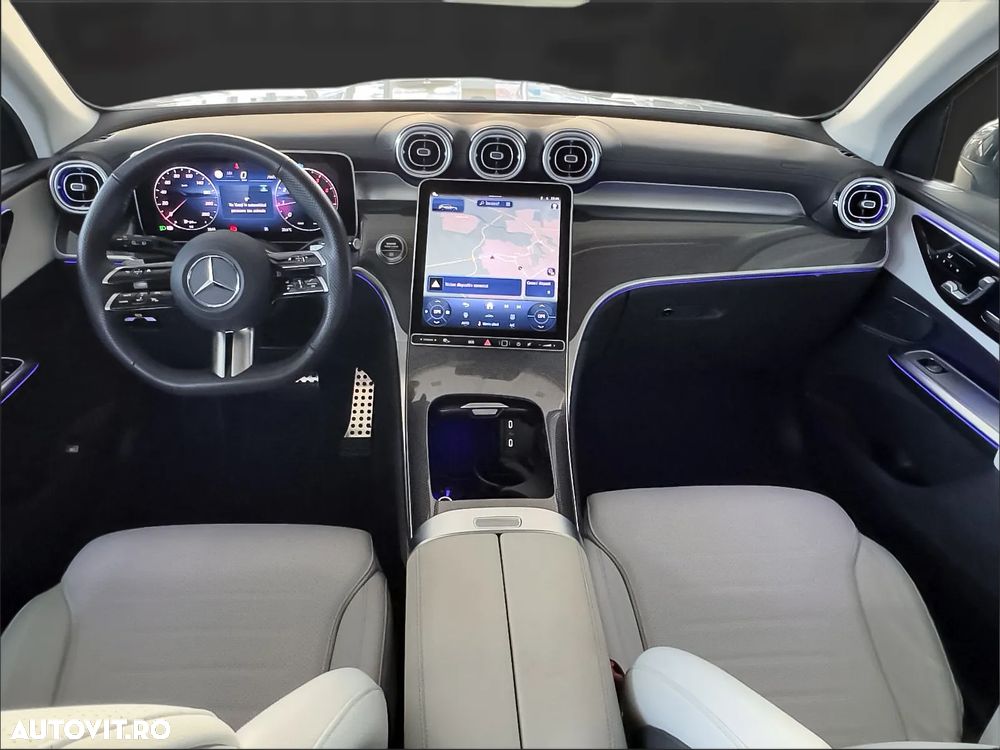 Mercedes-Benz GLC 200 4Matic 9G-TRONIC AMG Line Advanced - 12