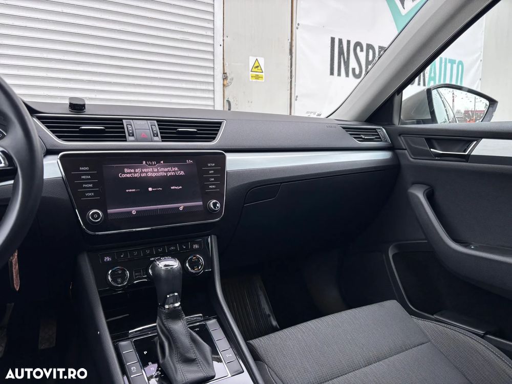 Skoda Superb 2.0 TDI DSG Ambition - 25