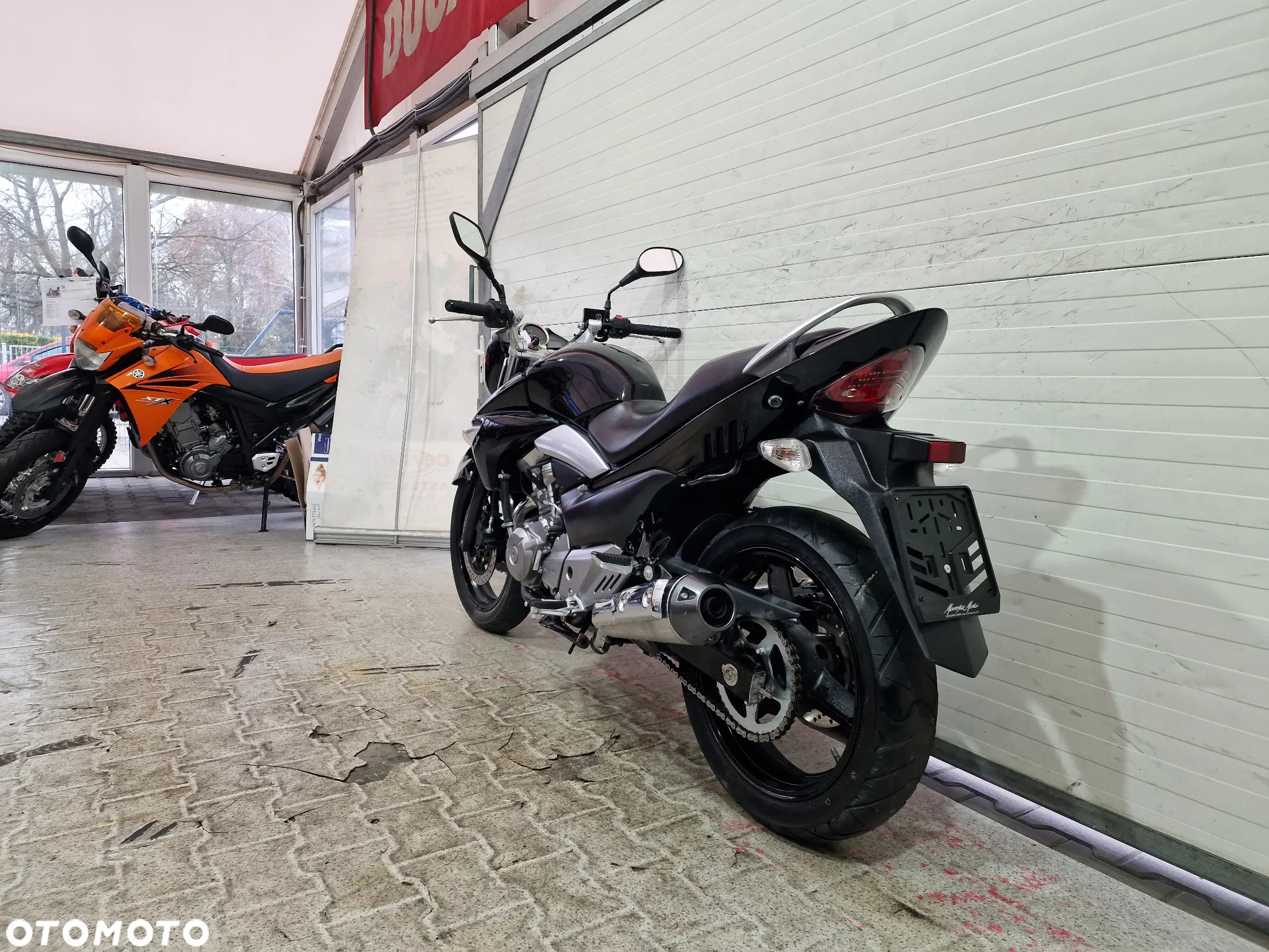 Suzuki GW 250 - 4