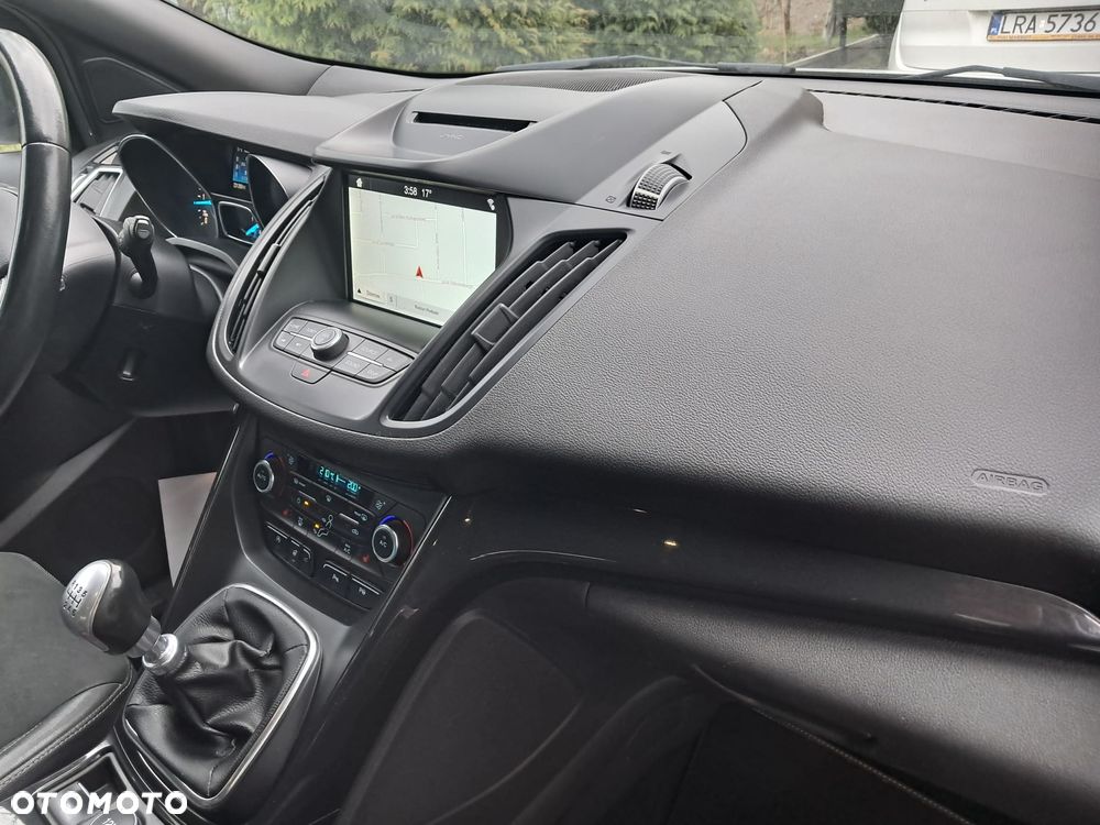 Ford Kuga 2.0 TDCi 4x2 ST-Line - 26