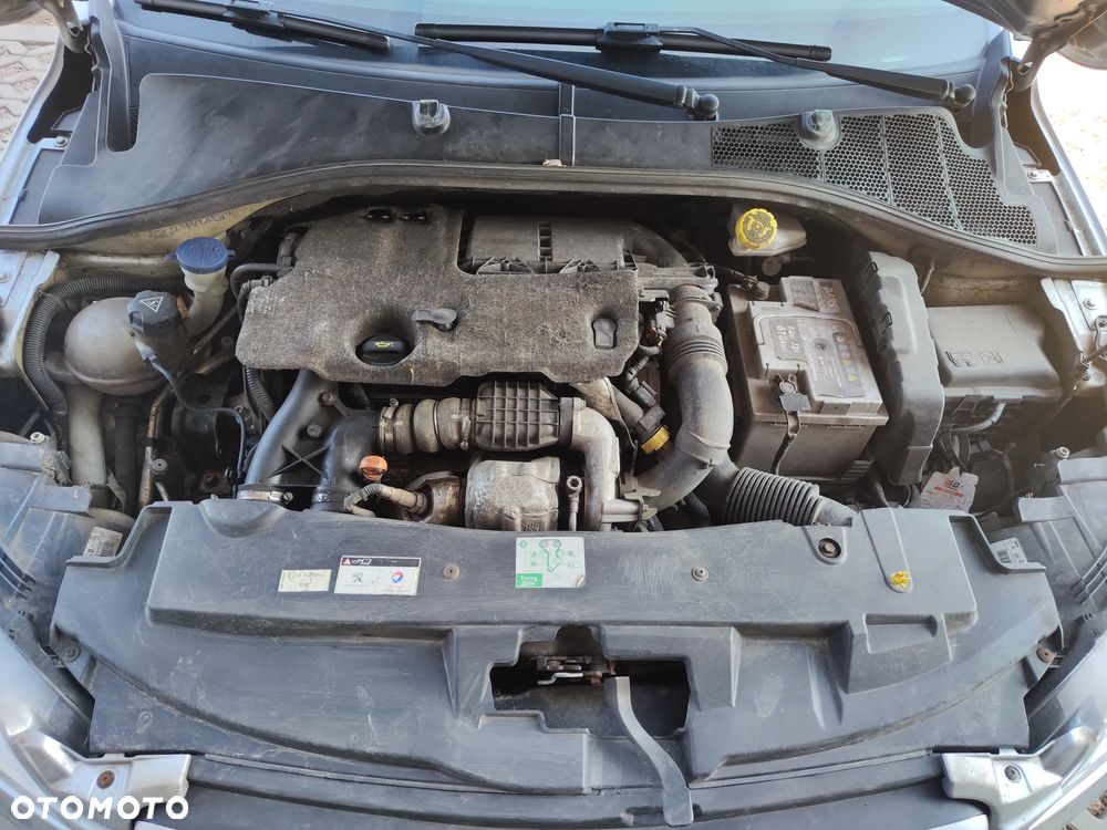 Peugeot 301 1.6 HDi Active - 10