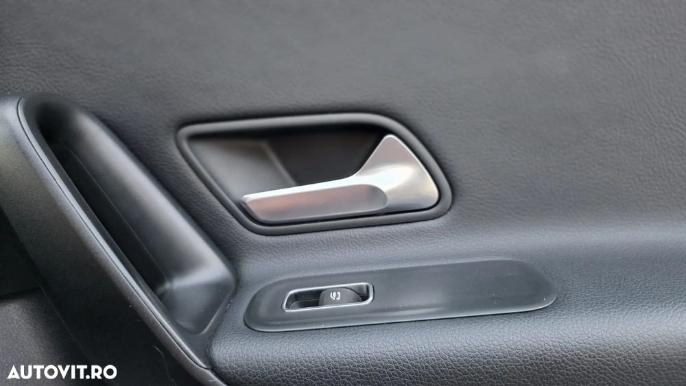Mercedes-Benz A 180 d 8G-DCT - 12