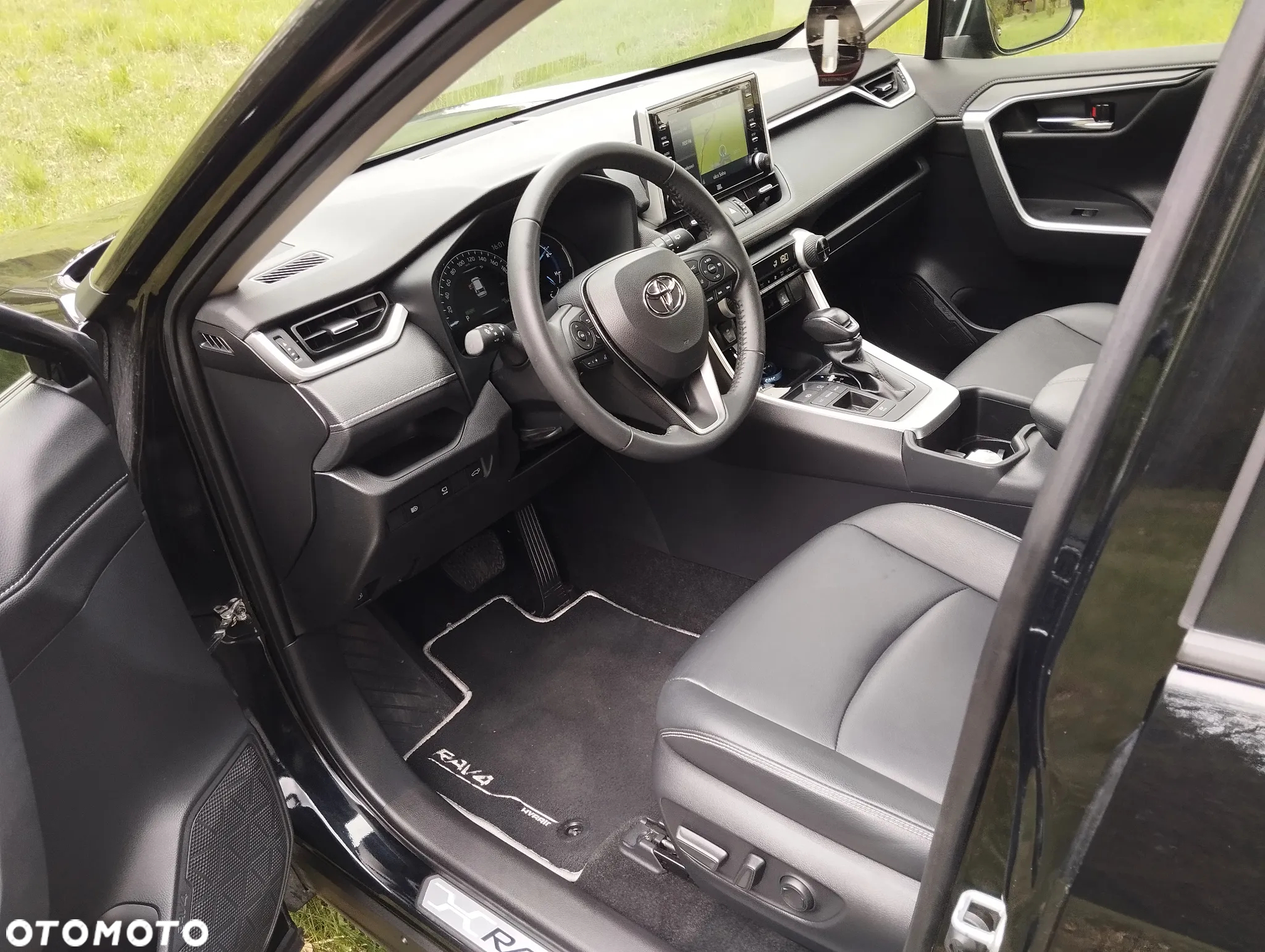 Toyota RAV4 - 5