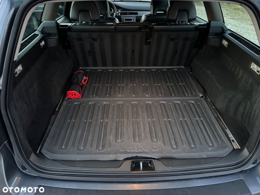 Volvo V70 2.5T Summum - 16