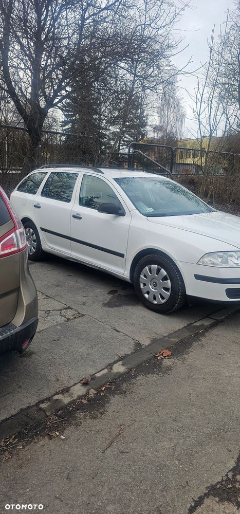 Skoda Octavia 1.6 Family - 4