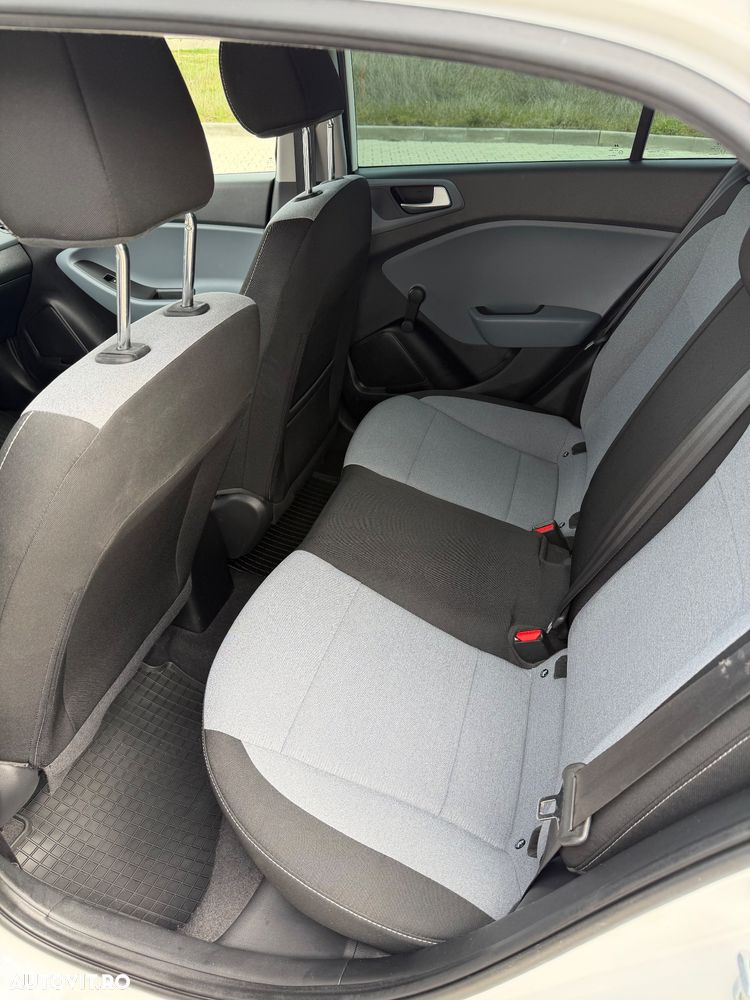 Hyundai i20 1.1 CRDi M/T Confort - 10