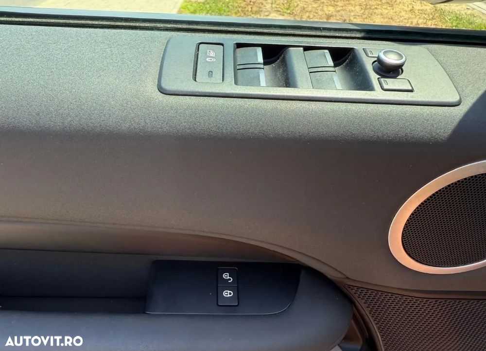 Land Rover Discovery 2.0 L TD4 HSE - 15