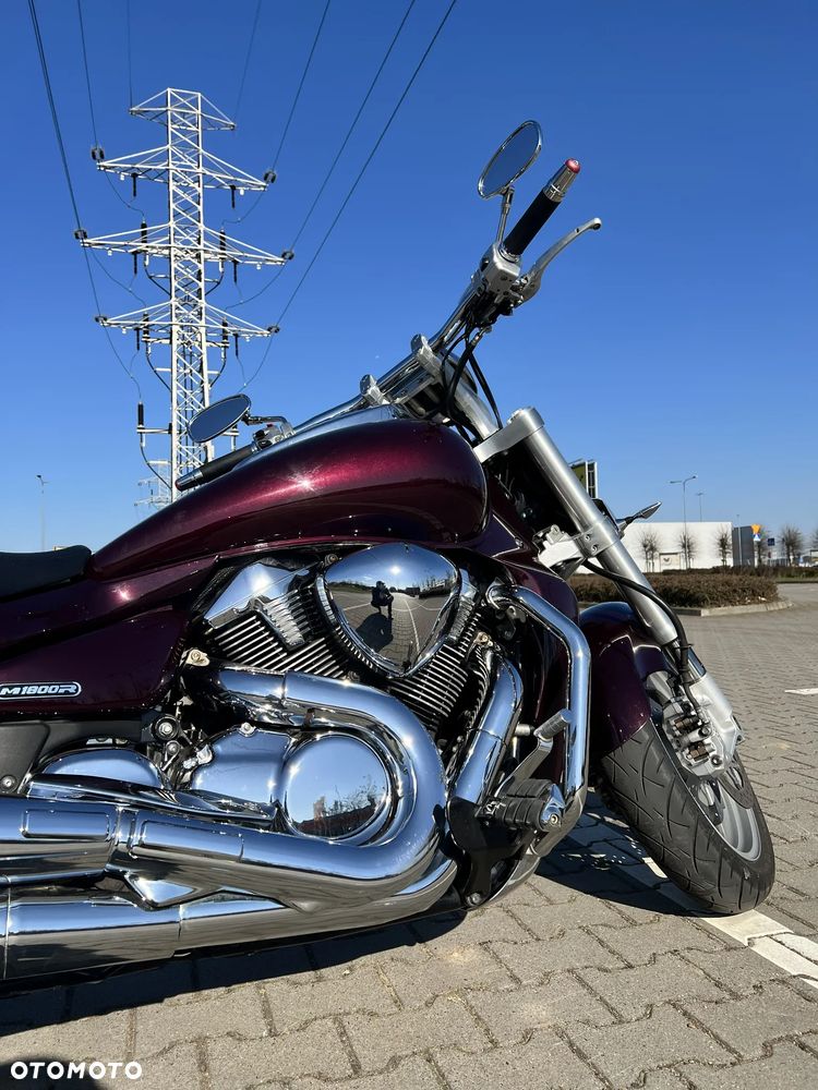 Suzuki Intruder - 4