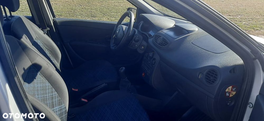 Renault Clio 1.2 16V Alize Euro5 - 9
