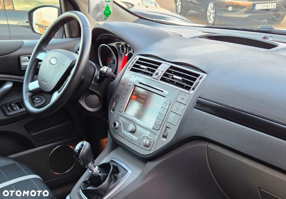 Ford Kuga - 20