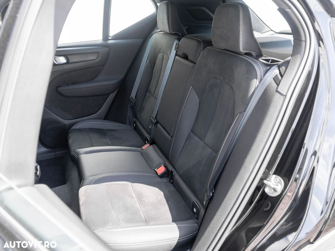 Volvo XC 40 - 24