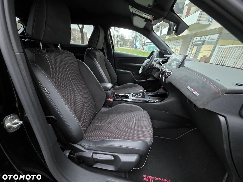 DS Automobiles DS 3 Crossback 1.2 PureTech Performance Line + - 36
