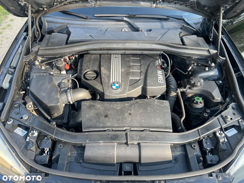 BMW X1 sDrive18d xLine - 19