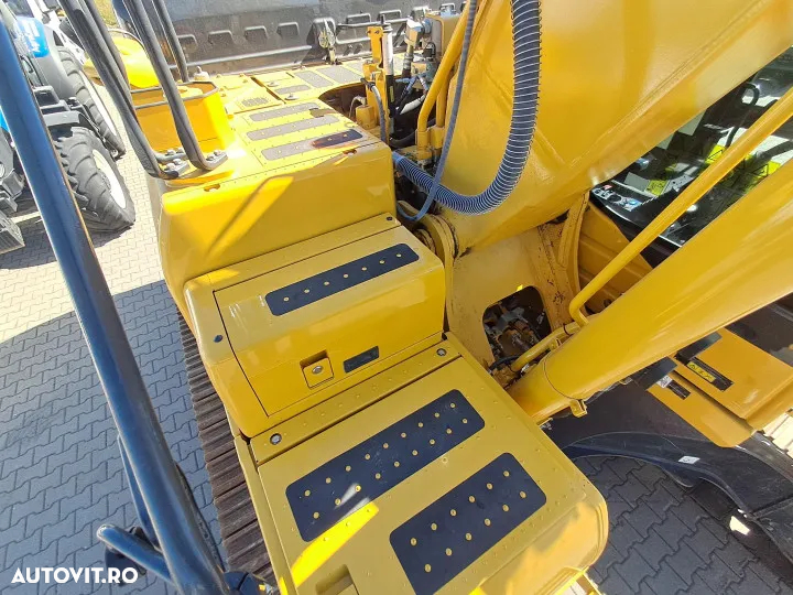 Komatsu pc240lc-11 - 16