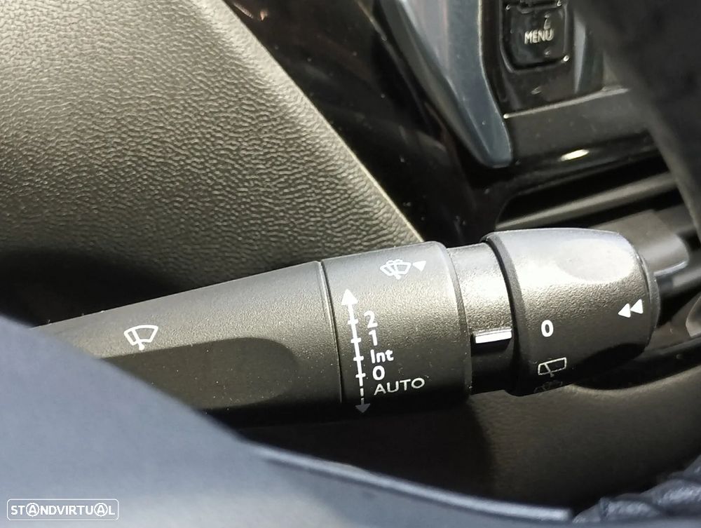 Peugeot 208 1.2 PureTech Style - 12