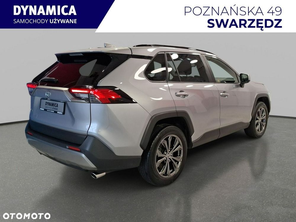 Toyota RAV4 - 8