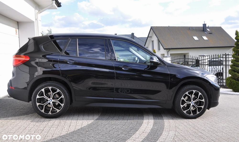 BMW X1 sDrive18d Advantage sport - 4