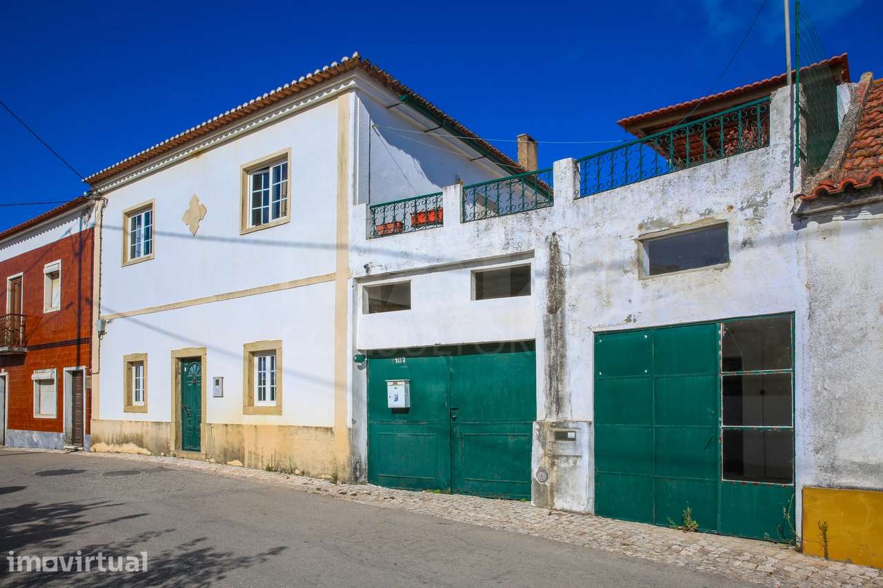 Moradia T4 com 247 m², 2 Garagens e Terreno | Canados, Alenquer - Grande imagem: 4/35