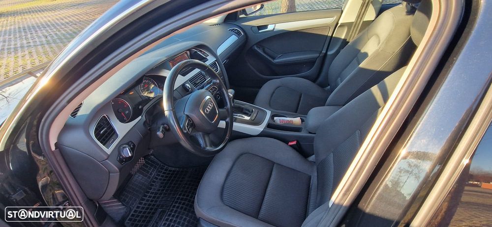 Audi A4 Avant 2.0 TDi Business Line Advance Multitronic - 6