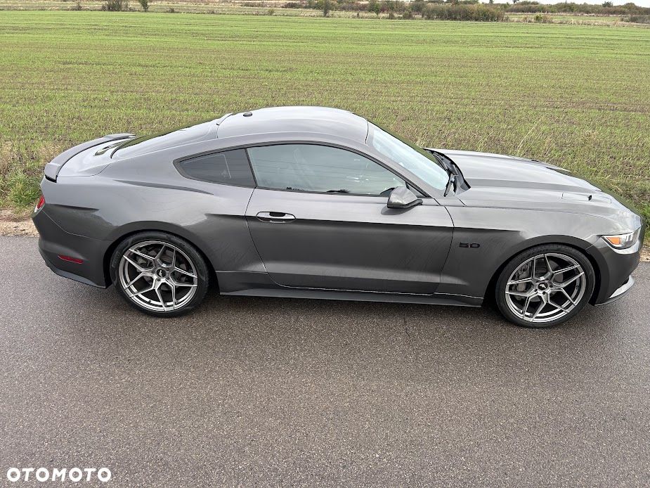 Ford Mustang 5.0 V8 GT - 8