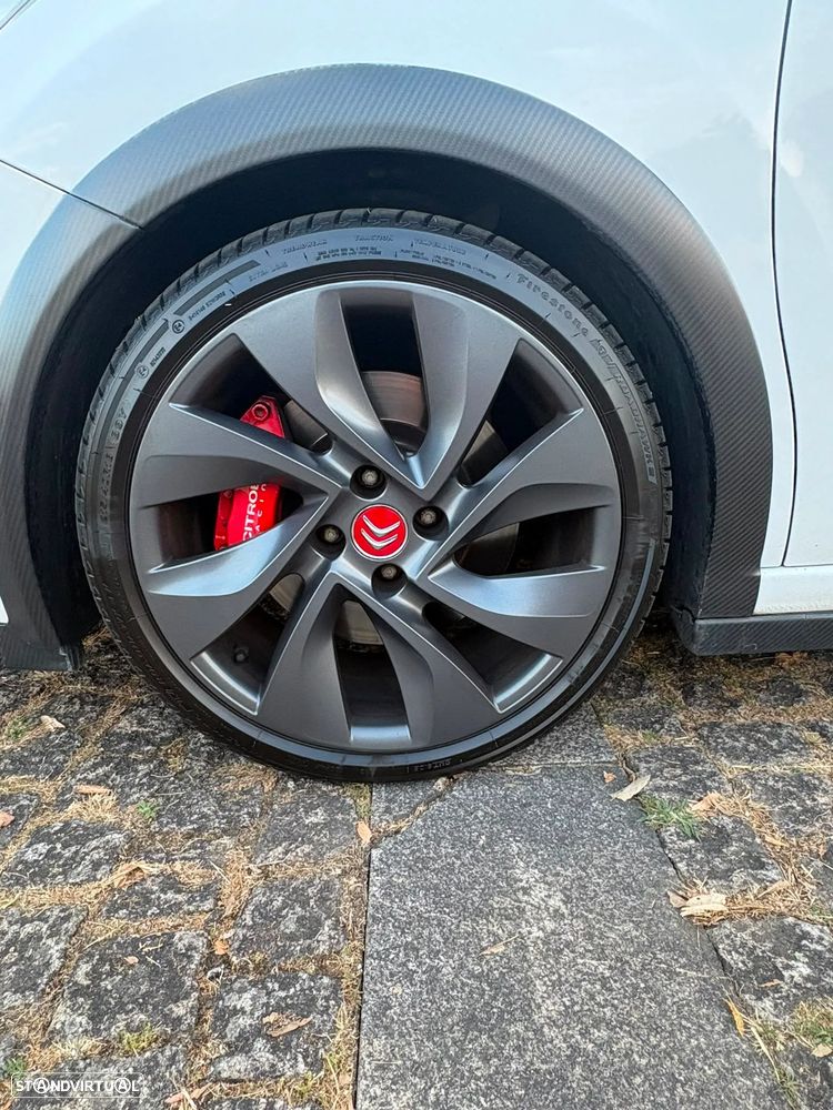 Citroën DS3 1.6 THP Racing - 4