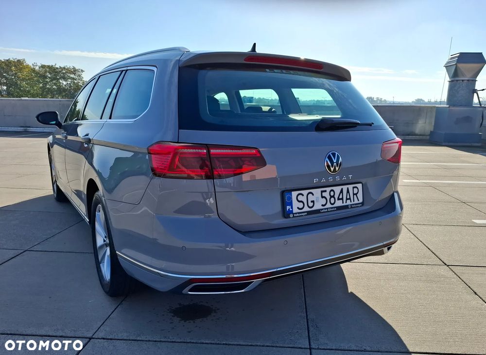 Volkswagen Passat Variant 1.5 TSI EVO Elegance DSG - 8