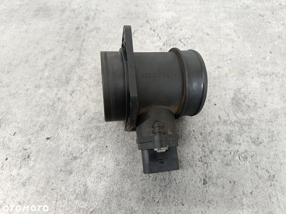 PRZEPŁYWOMIERZ POWIETRZA AUDI A4 B6 06A906461L 0280218063  BOSCH 1.8 T 20V - 5