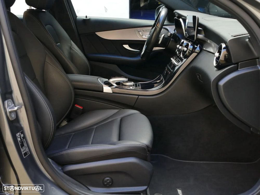 Mercedes-Benz C 300 de AMG Line - 22