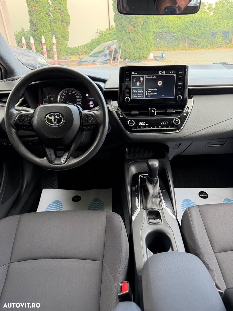 Toyota Corolla - 11