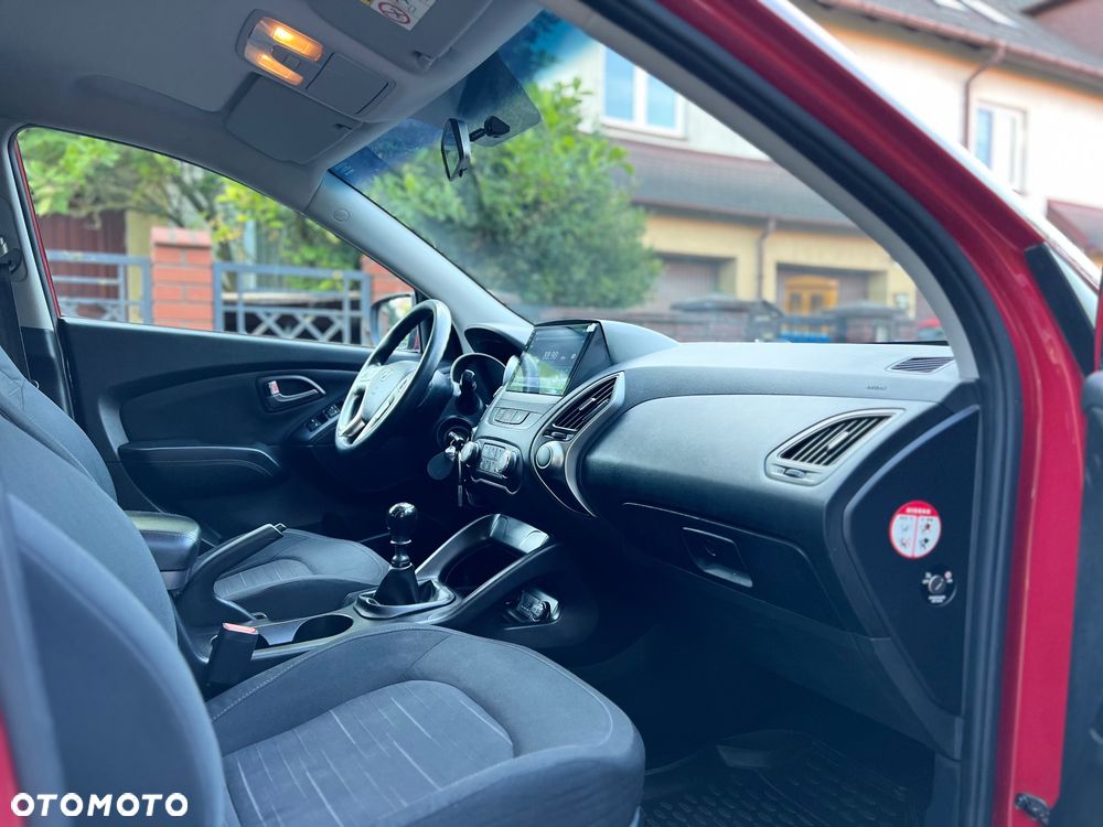 Hyundai ix35 1.6 2WD Fifa World Cup Edition - 27