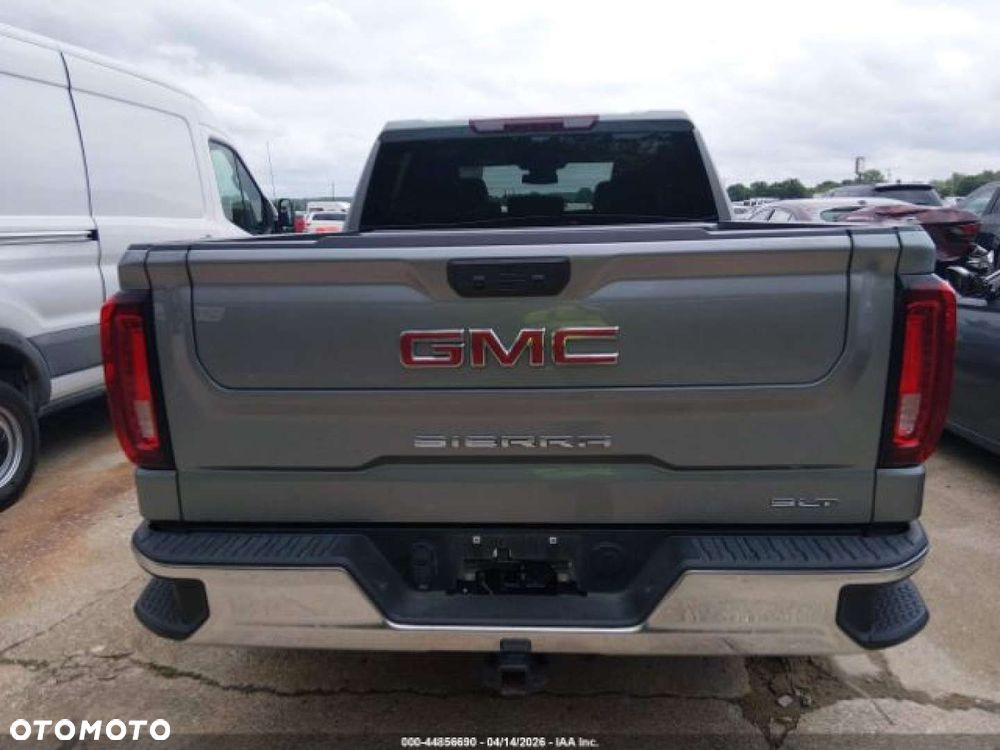 GMC Sierra - 7