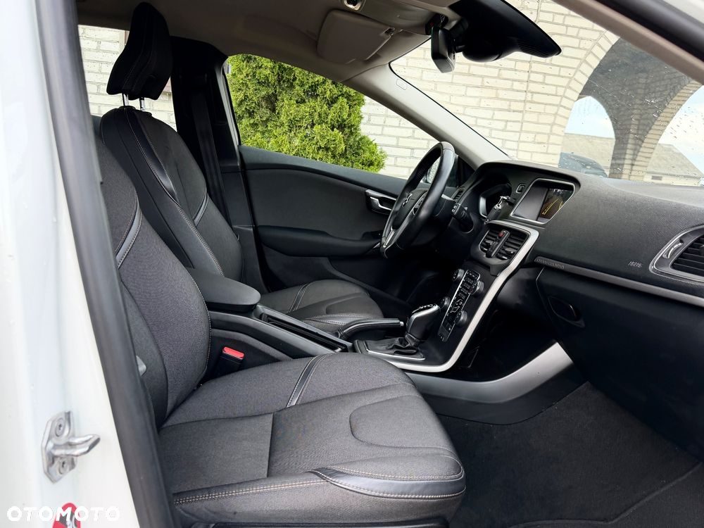 Volvo V40 Cross Country D2 Geartronic Momentum - 15