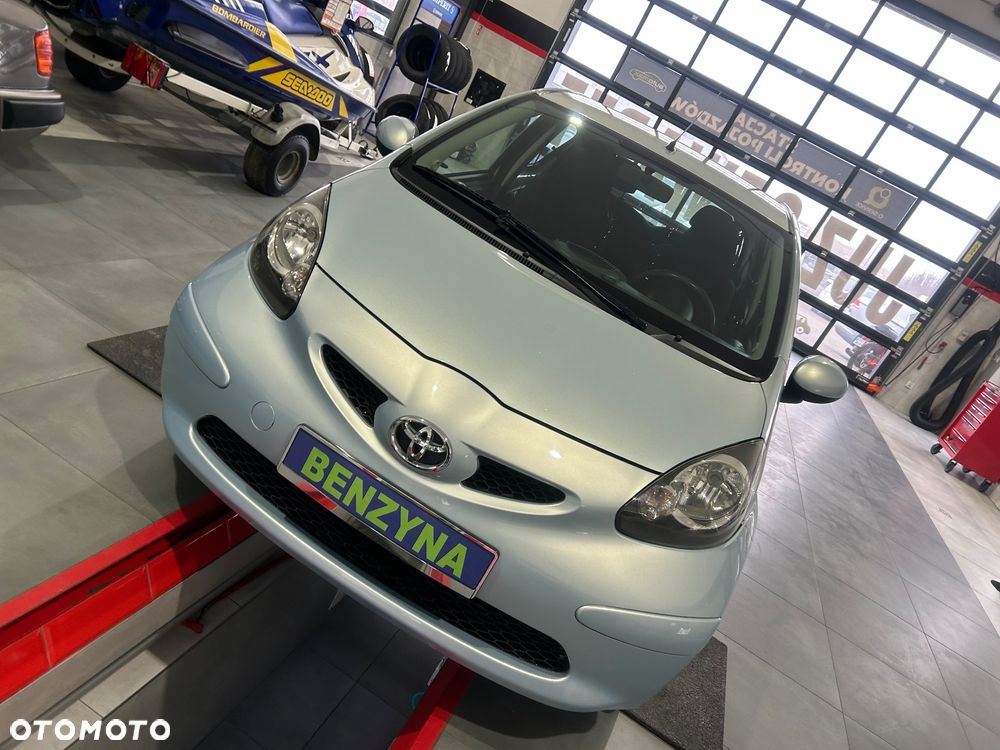 Toyota Aygo City - 4