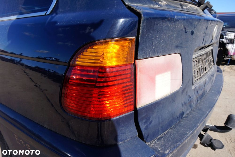 LAMPA TYLNA LEWA 5 E39 KOMBI  BMW 1995-2000 - 1