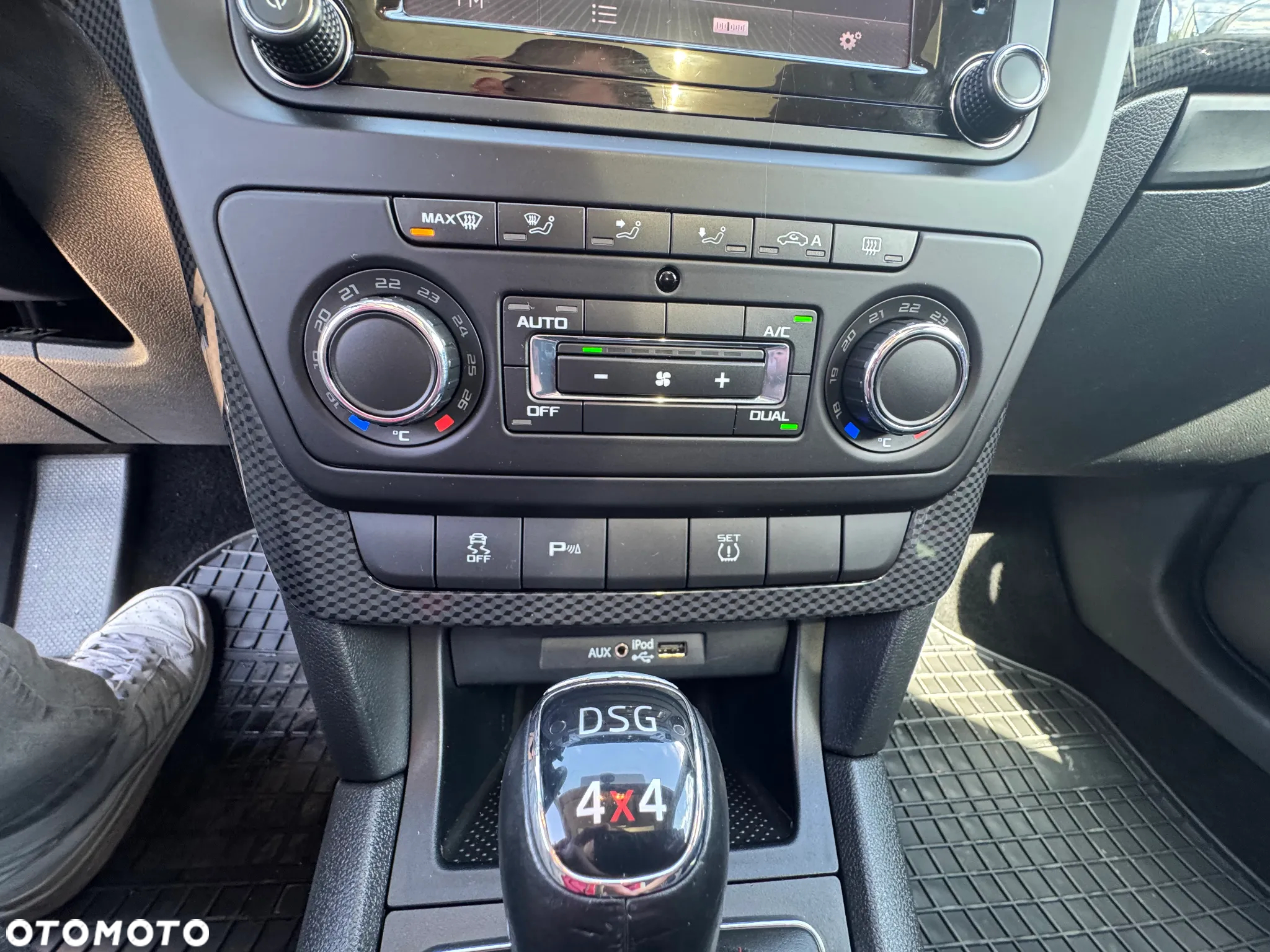 Skoda Yeti 2.0 TDI DPF 4x4 Monte Carlo DSG - 16