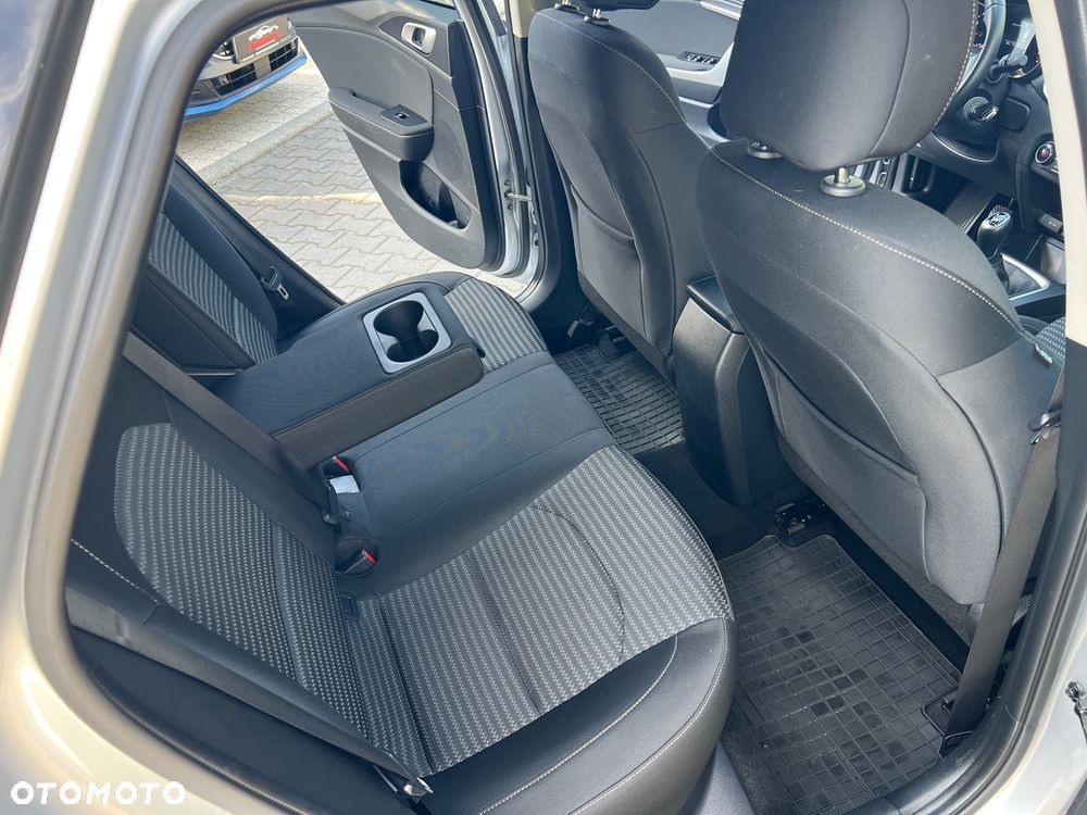 Kia Ceed - 15
