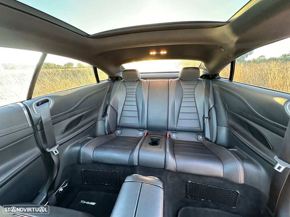 Mercedes-Benz E 220 d 4Matic 9G-TRONIC AMG Line - 7