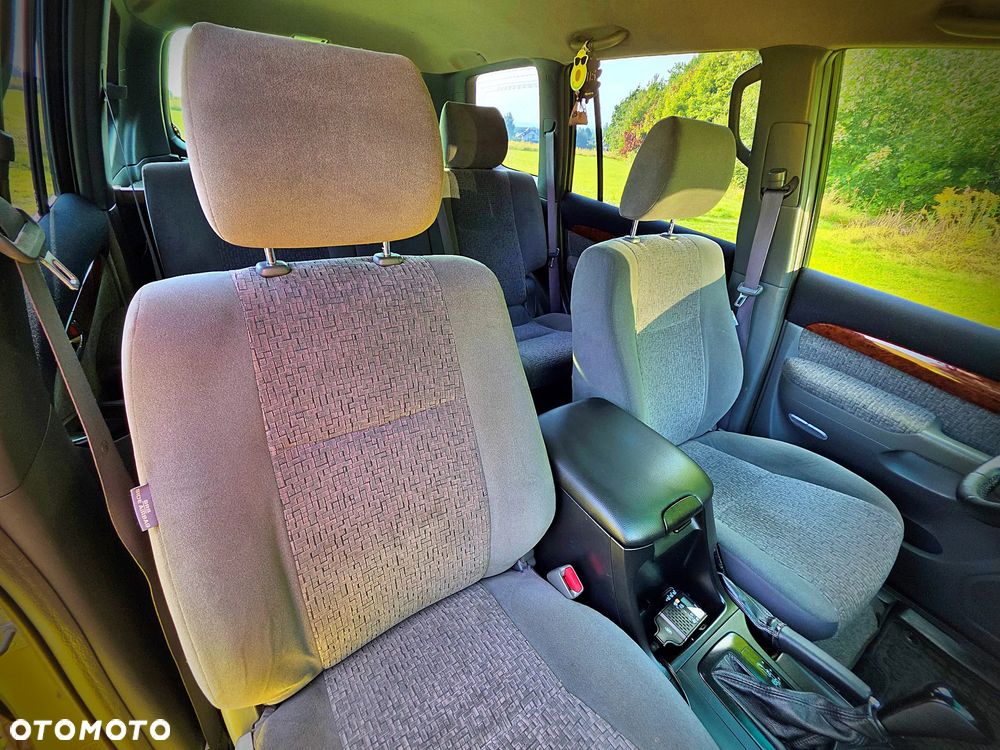 Toyota Land Cruiser - 23