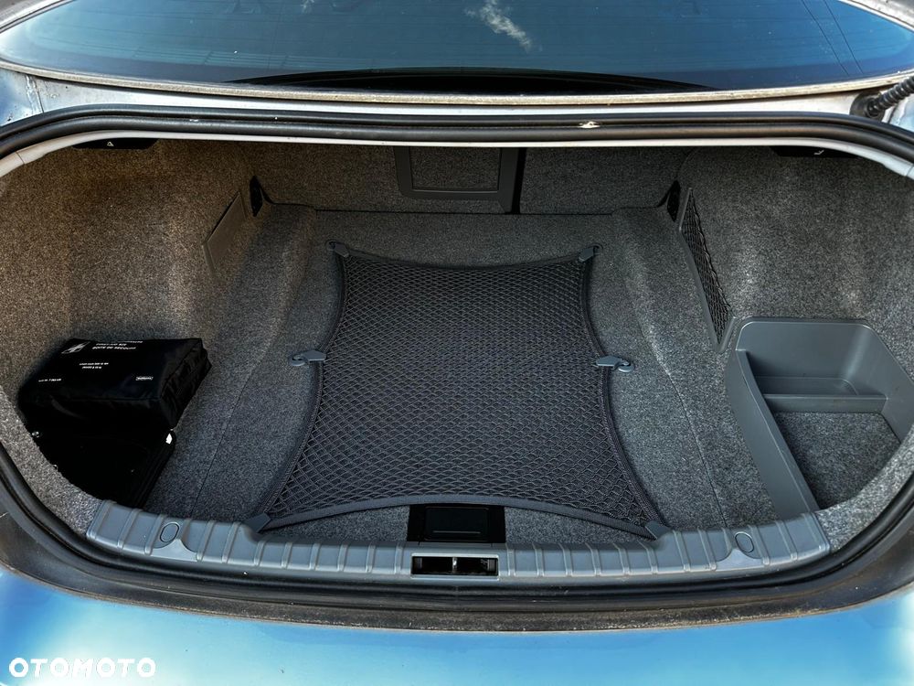 BMW Seria 3 320i Edition Exclusive - 9