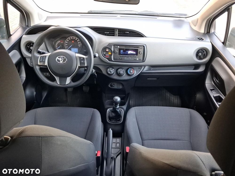 Toyota Yaris - 15