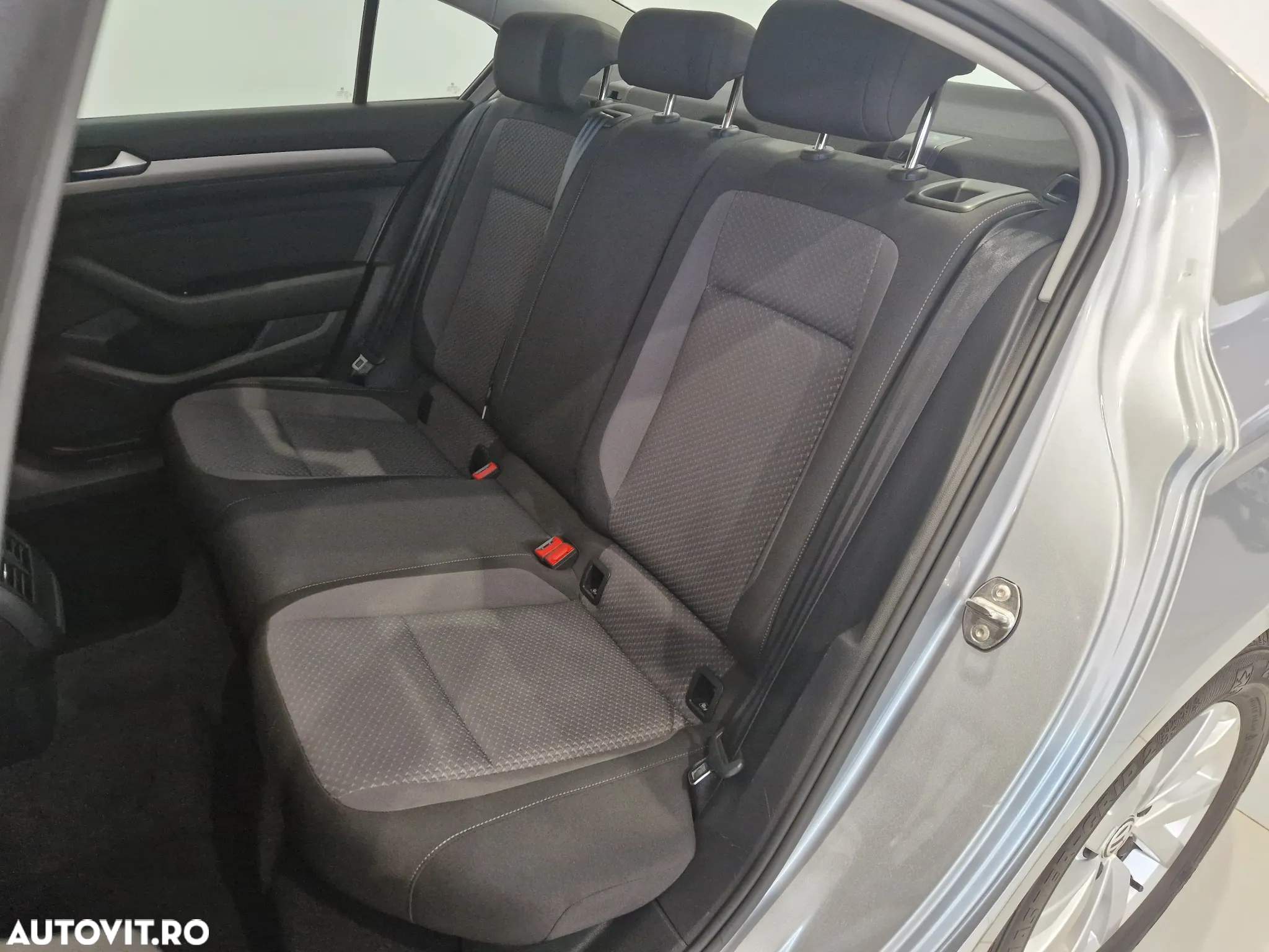 Volkswagen Passat 1.5 TSI ACT DSG Advance - 14