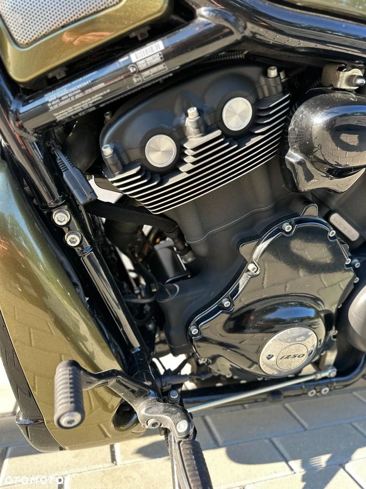 Harley-Davidson V-Rod Night Rod - 5