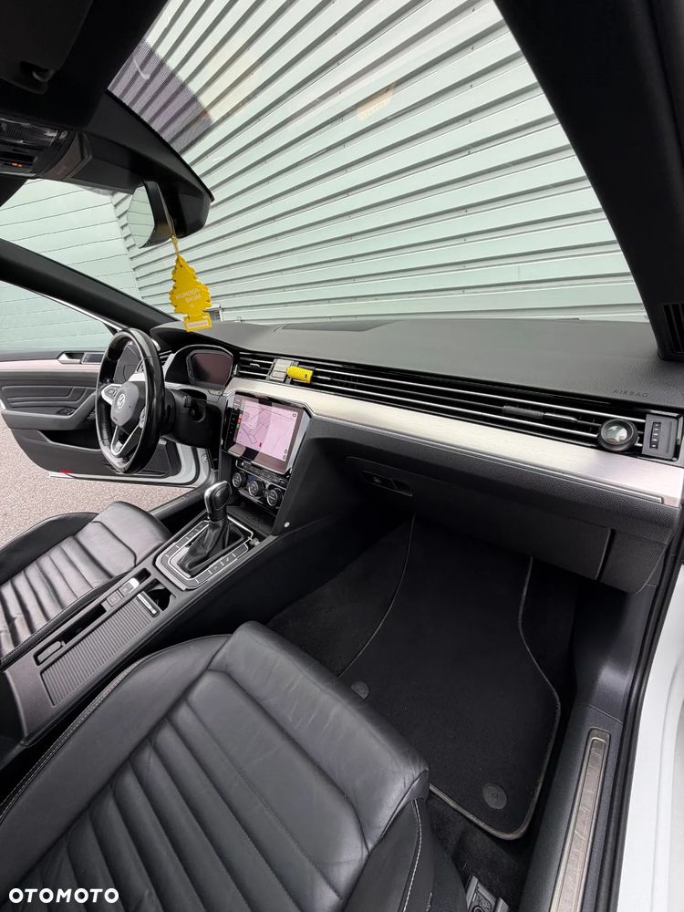 Volkswagen Passat Variant 1.6 TDI (BlueMotion Technology) DSG Trendline - 23