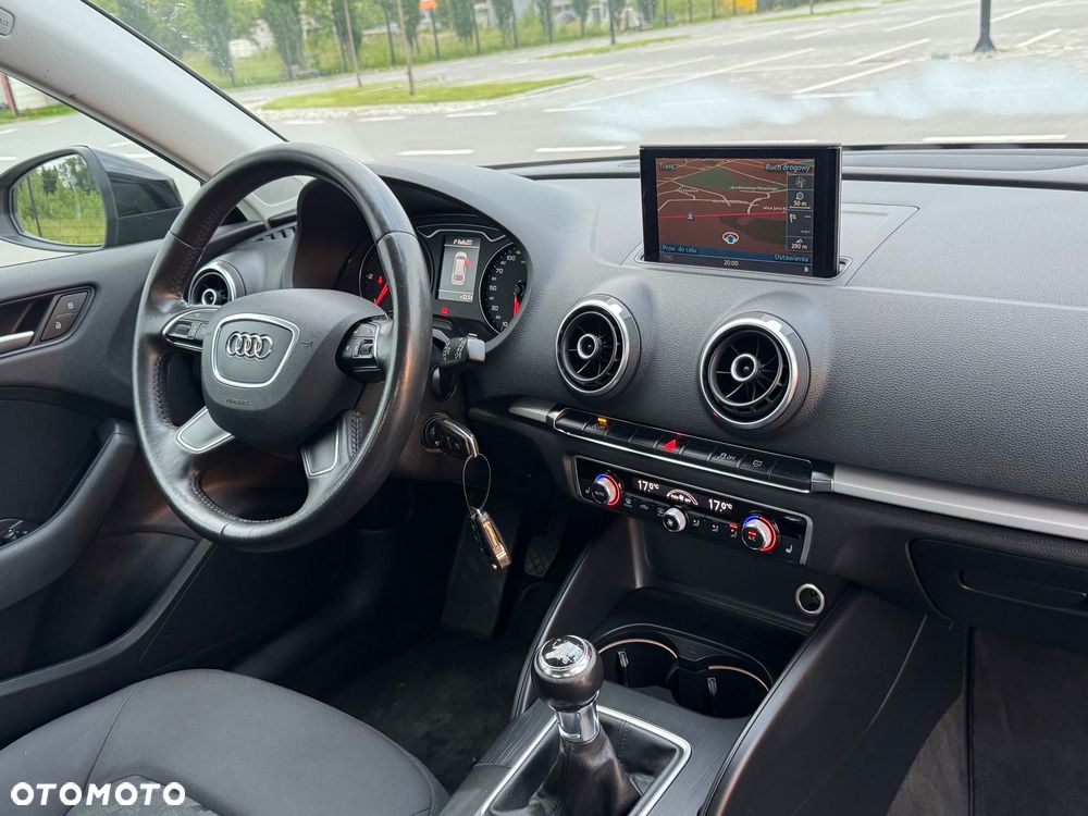 Audi A3 Sportback 1.6 TDI Attraction - 23