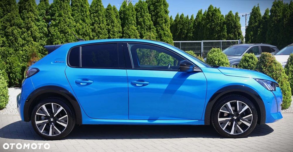 Peugeot 208 - 5
